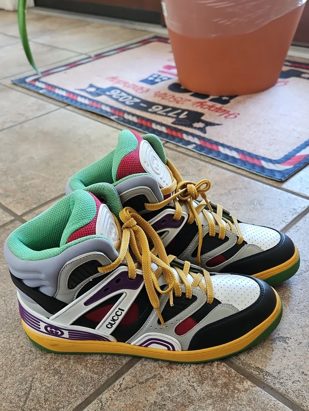 Gucci Mens Multicolor High-Top Sneakers - White/Black/Green/Red